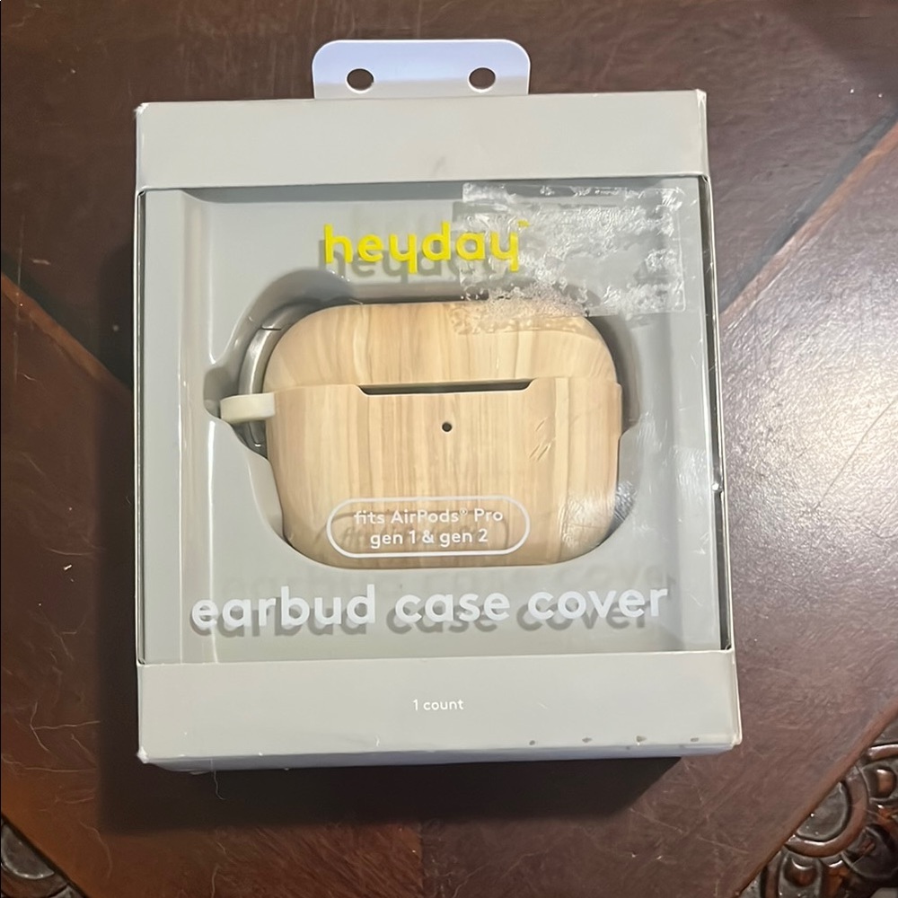 Heyday Natural Wood Earbud Case Cover